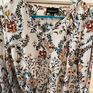 Fortune Ivy size medium 3/4 sleeve blouse with tie bottom.